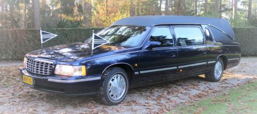 Cadillac rouwauto